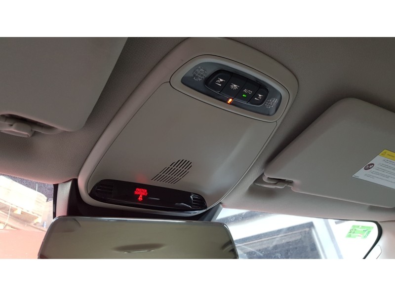 Recambio de luz interior para volvo v40 1.6 diesel cat referencia OEM IAM 39828784  