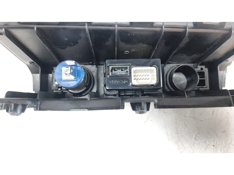 Recambio de modulo electronico para kia stonic (ybcuv) 1.0 tgdi cat referencia OEM IAM 96120H8100  