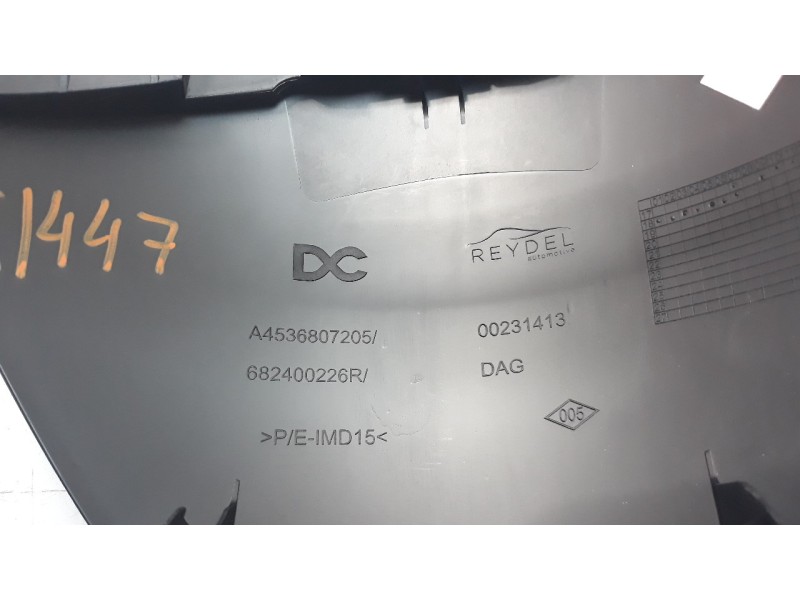 Recambio de moldura para smart forfour referencia OEM IAM A4536807205 682400226R 