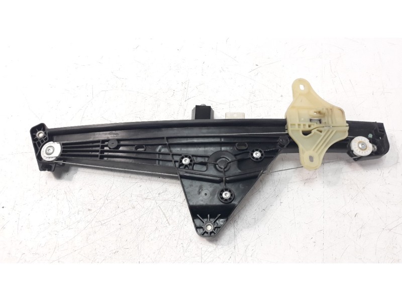 Recambio de elevalunas delantero izquierdo para renault clio v 1.5 blue dci diesel fap referencia OEM IAM 807216723R  