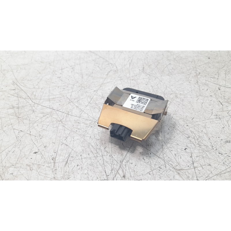 Recambio de sensor lluvia / luz para land rover discovery sport 2.0 td4 cat referencia OEM IAM CPLA17D547AN  