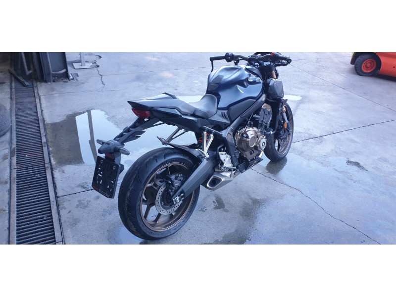 honda cb 650r del año 2023