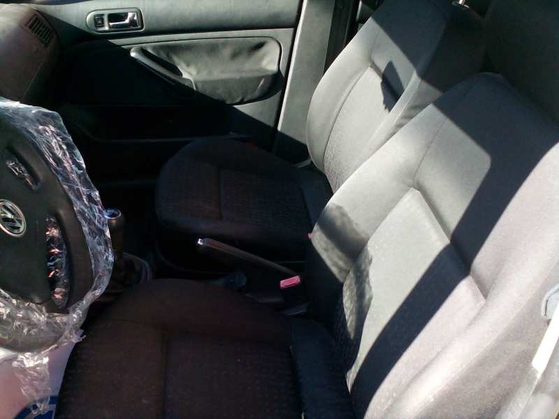 volkswagen golf iv variant (1j5) del año 2002