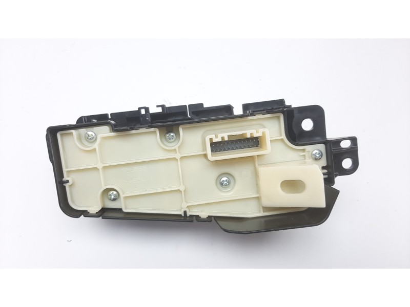 Recambio de mando multifuncion para toyota rav4 hybrid 4x2 advance referencia OEM IAM 8401042120  