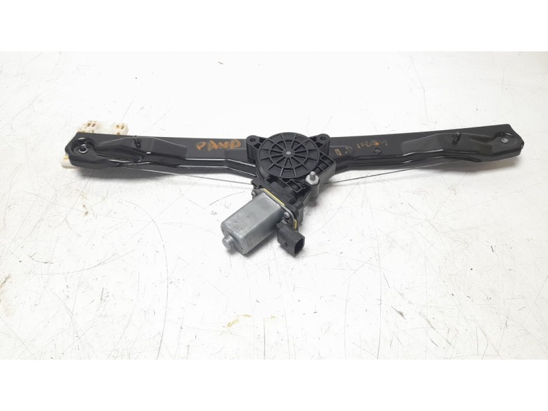 Recambio de elevalunas delantero derecho para fiat panda (319) base (2020) referencia OEM IAM 52076549 106096716 