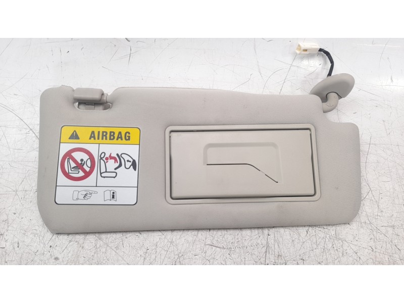 Recambio de parasol derecho para ssangyong rexton limited 4x4 referencia OEM IAM 7610408002EAM  