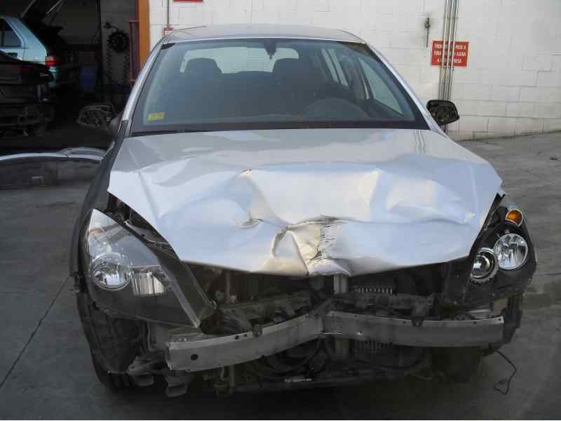 opel astra h berlina del año 2004