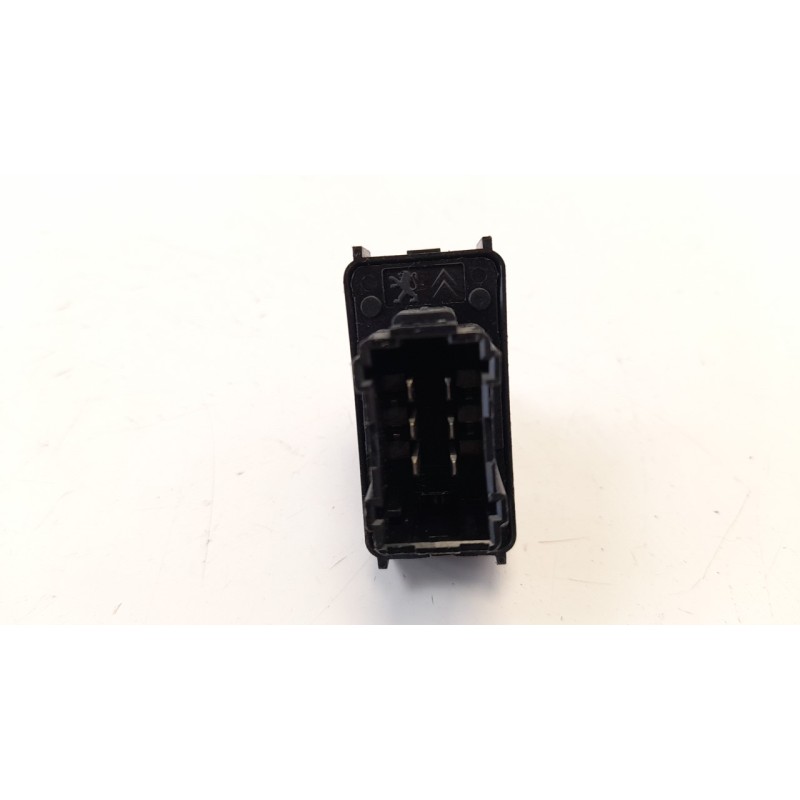 Recambio de mando elevalunas trasero derecho para citroen c-elysée 1.6 blue-hdi fap referencia OEM IAM 96657927ZD IAF530007 EWSP
