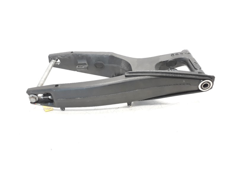 Recambio de puente trasero para honda cb 650r referencia OEM IAM 52200MKND50  