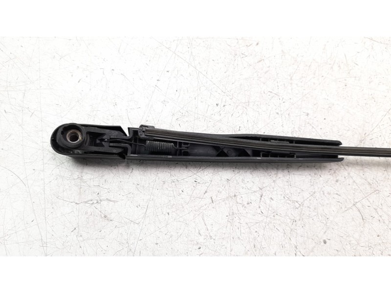 Recambio de brazo limpia trasero para ford ecosport (cr6) trend referencia OEM IAM GN1517C403AB  