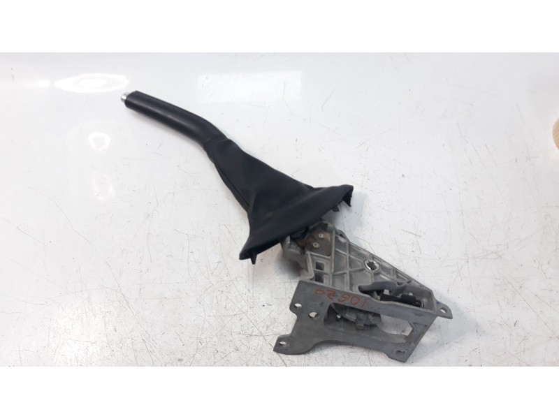 Recambio de palanca freno para volvo v40 1.6 diesel cat referencia OEM IAM 31381646  