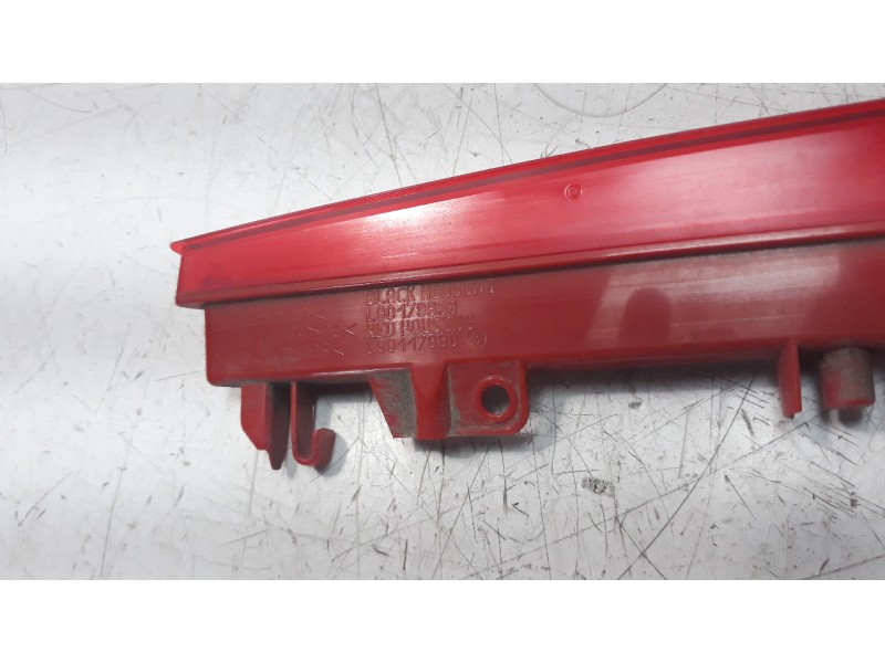 Recambio de luz central de freno para renault clio v 1.5 blue dci diesel fap referencia OEM IAM 265906516R  