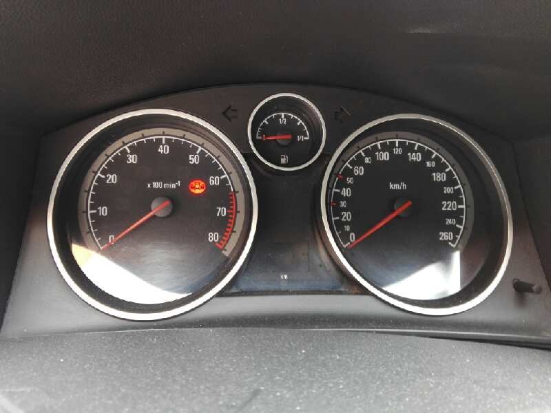 opel astra gtc del año 2005