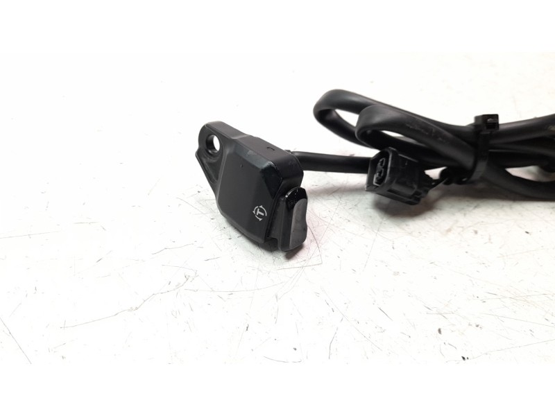 Recambio de interruptor para honda nc 750 referencia OEM IAM CONTROLTRACCION  