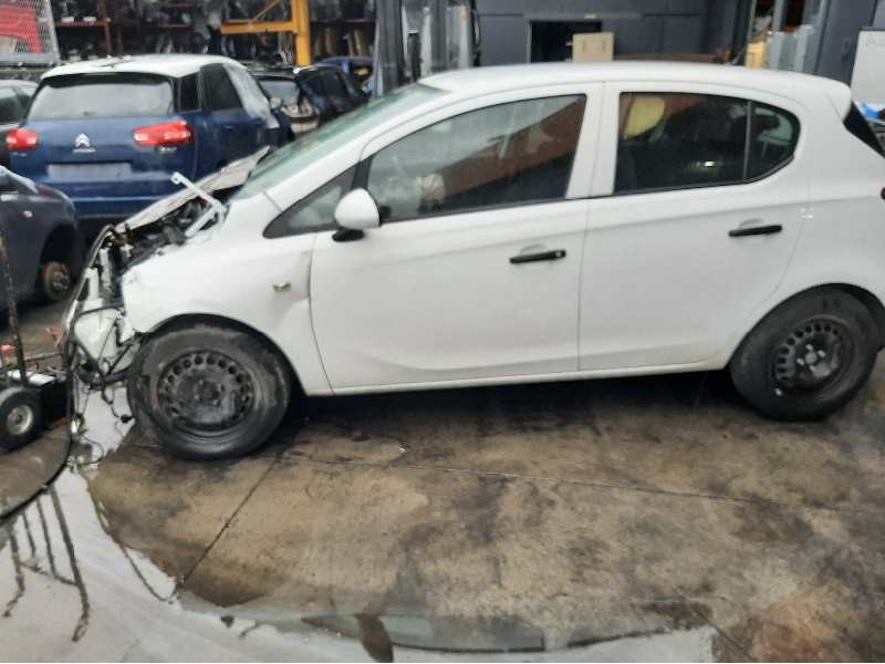 opel corsa e del año 2016