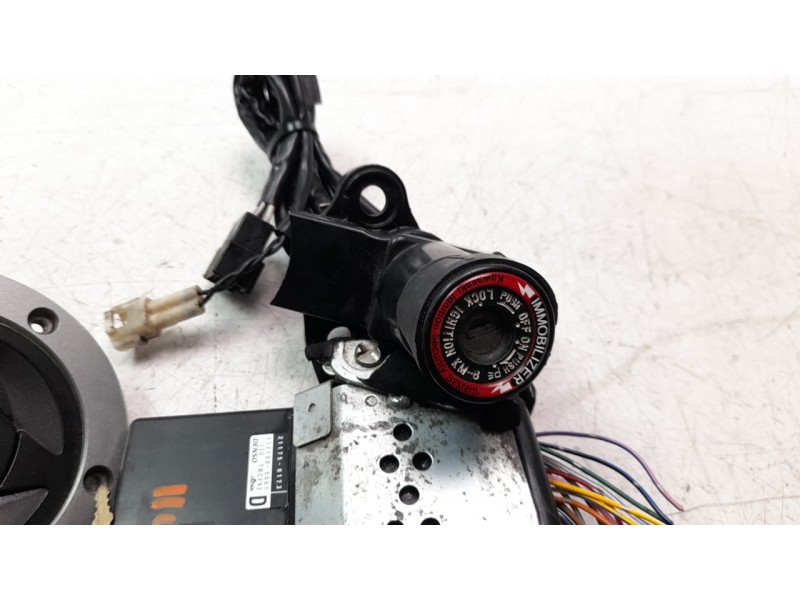 Recambio de conmutador de arranque para kawasaki z 750 / z 1000 referencia OEM IAM 270455338  