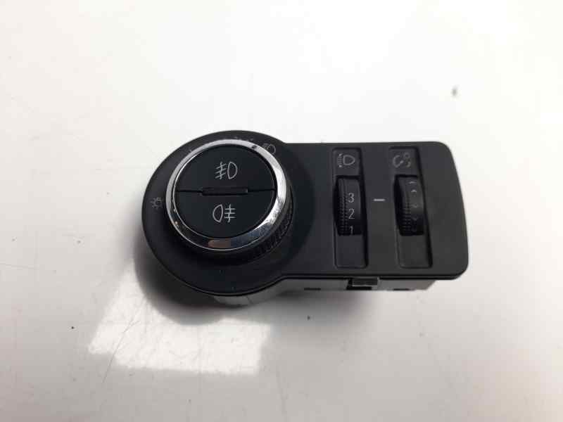 Recambio de mando luces para opel insignia sports tourer edition referencia OEM IAM 13268702  