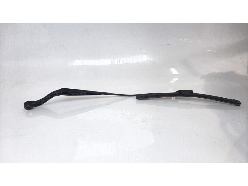 Recambio de brazo limpia delantero derecho para ford ecosport (cr6) trend referencia OEM IAM GN1517526DC  