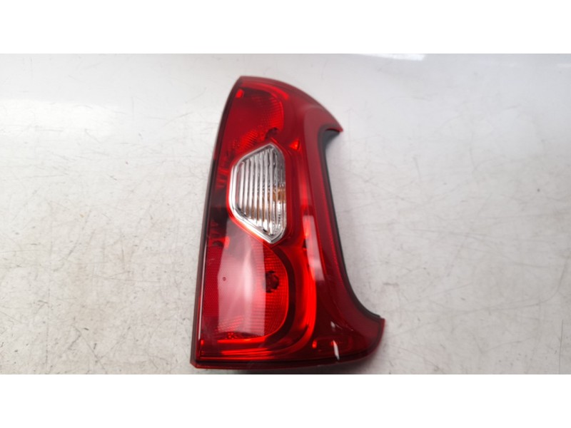 Recambio de piloto trasero derecho para fiat panda (319) base (2020) referencia OEM IAM 521023500 104LLH911 FT1244153