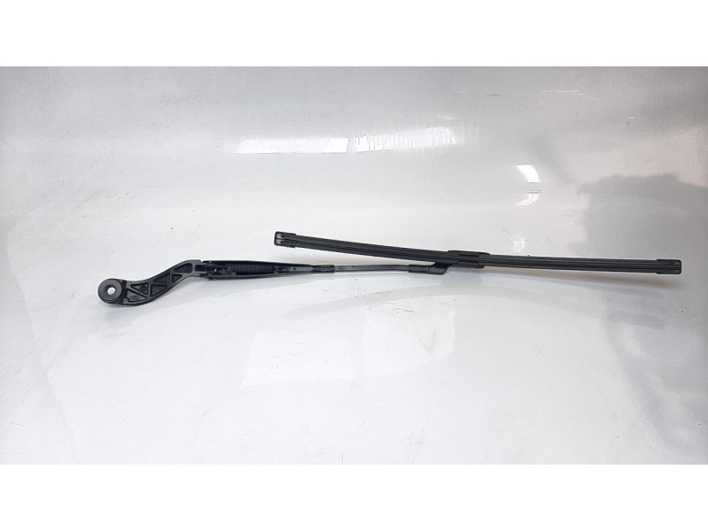 Recambio de brazo limpia delantero izquierdo para ford ecosport (cr6) trend referencia OEM IAM CN1517527DC  