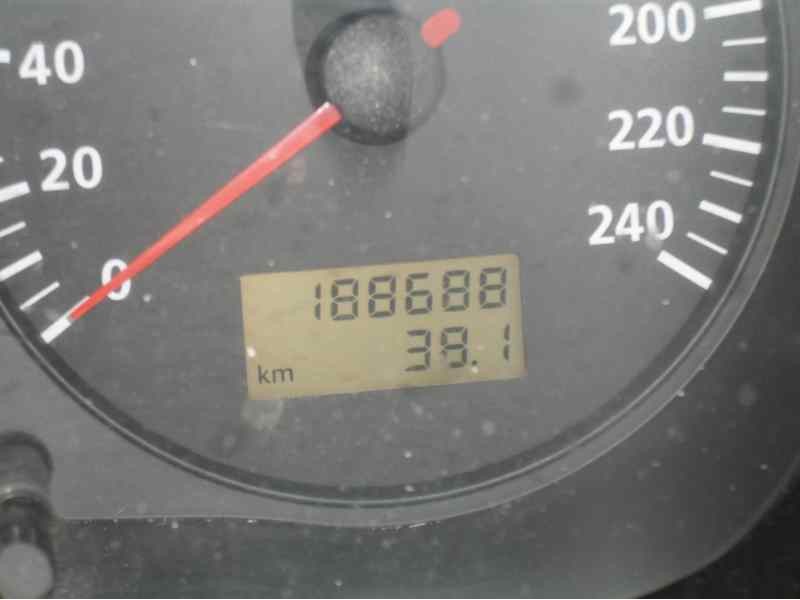 seat toledo (1m2) del año 2001