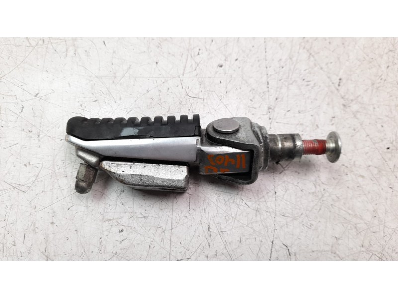 Recambio de estribo para kawasaki z 750 / z 1000 referencia OEM IAM 340281428  