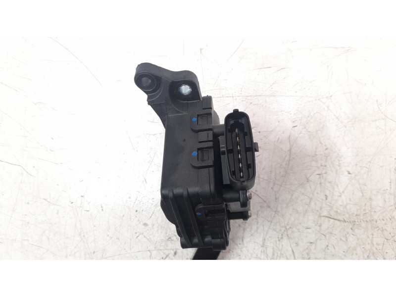 Recambio de potenciometro pedal para ssangyong rexton limited 4x4 referencia OEM IAM 2055036510  