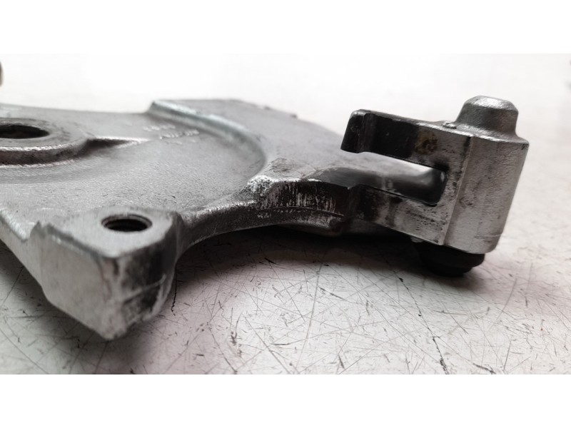 Recambio de soporte pinza para kawasaki z 750 / z 1000 referencia OEM IAM 430440044  