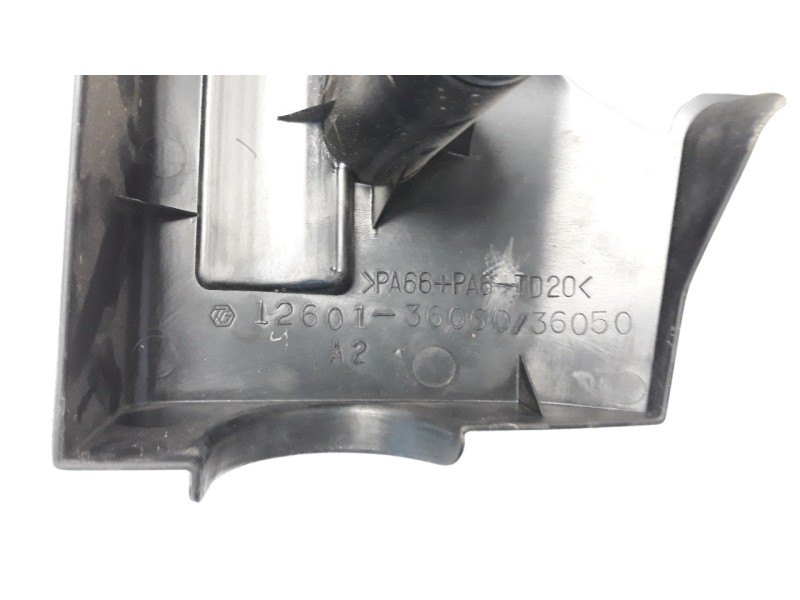 Recambio de tapa motor para toyota rav 4 referencia OEM IAM 1260136060  