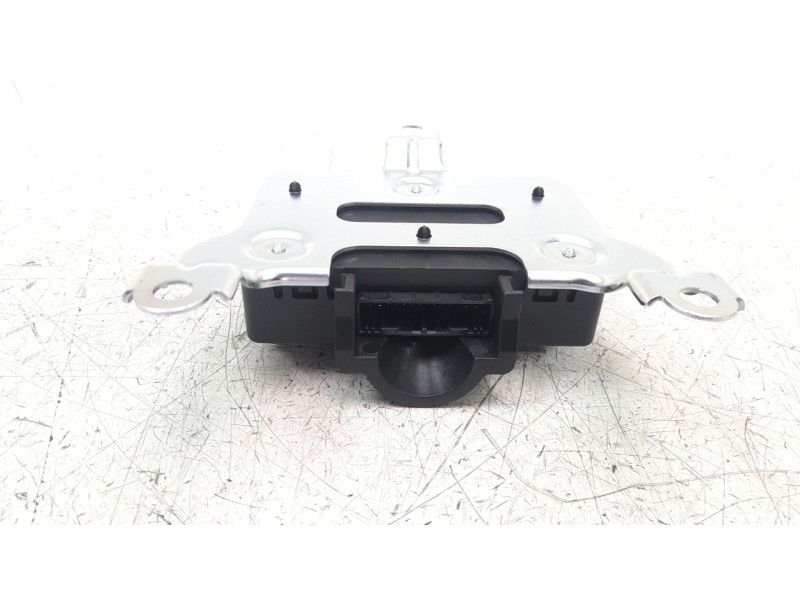 Recambio de modulo electronico para ssangyong rexton limited 4x4 referencia OEM IAM 3820036000  