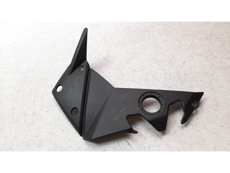 Recambio de moldura para kawasaki z 750 / z 1000 referencia OEM IAM 14091081618T  