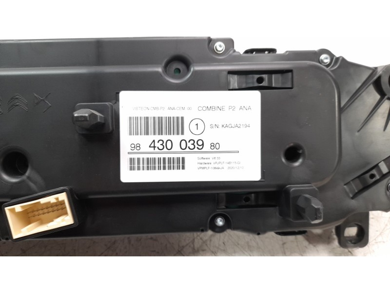 Recambio de cuadro instrumentos para peugeot 208 (p2) 1.2 puretech referencia OEM IAM 9843003980  