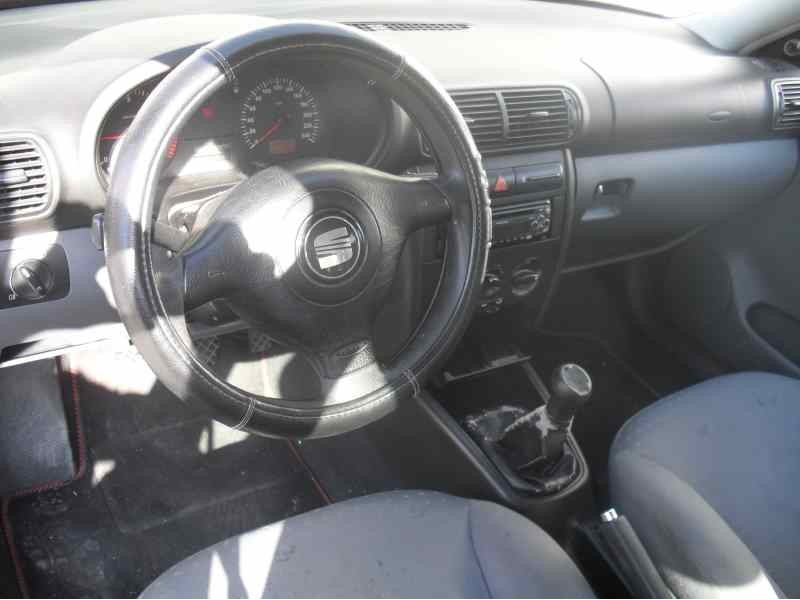 seat toledo (1m2) del año 2001