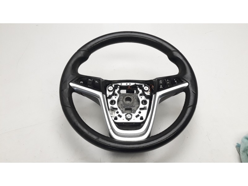Recambio de volante para opel insignia sports tourer edition referencia OEM IAM 13316547  