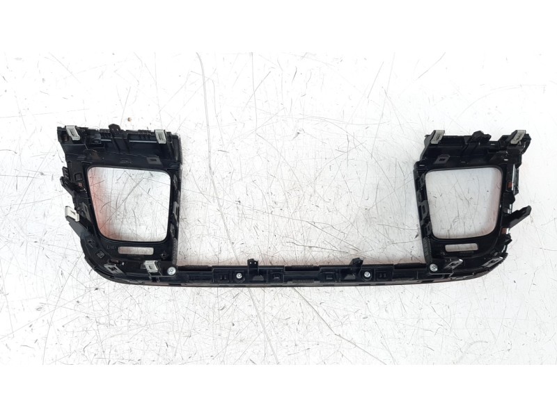 Recambio de moldura para kia stonic (ybcuv) 1.6 crdi cat referencia OEM IAM 84740H8AB0S1R  