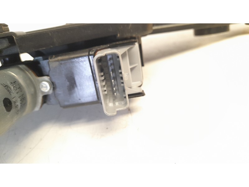 Recambio de elevalunas delantero derecho para peugeot 208 (p2) 1.2 puretech referencia OEM IAM 9829043380  