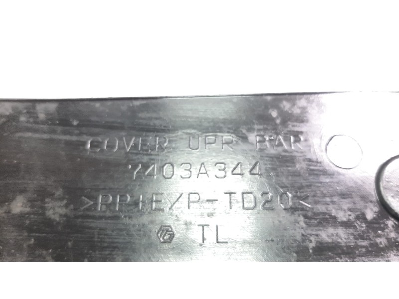 Recambio de molduras delanteras para mitsubishi l 200 (kl0/kj0) basis doppelkabine 4wd referencia OEM IAM 7403A344  