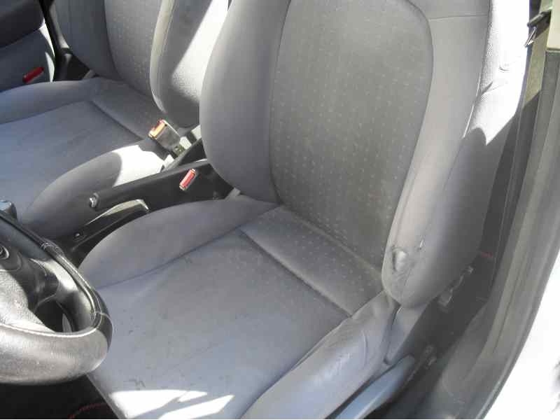 seat toledo (1m2) del año 2001