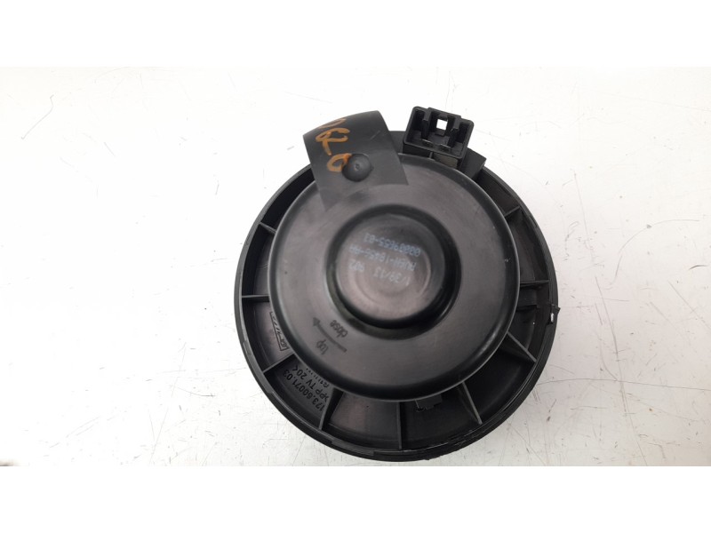 Recambio de ventilador calefaccion para volvo v40 1.6 diesel cat referencia OEM IAM AV6N18456AA 34248 VHF520027