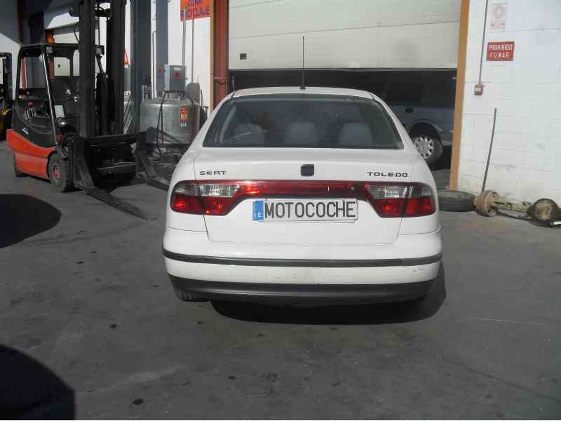 seat toledo (1m2) del año 2001