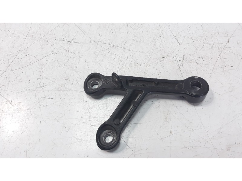 Recambio de soporte motor derecho para honda cb 650r referencia OEM IAM 50211MKND50ZA  