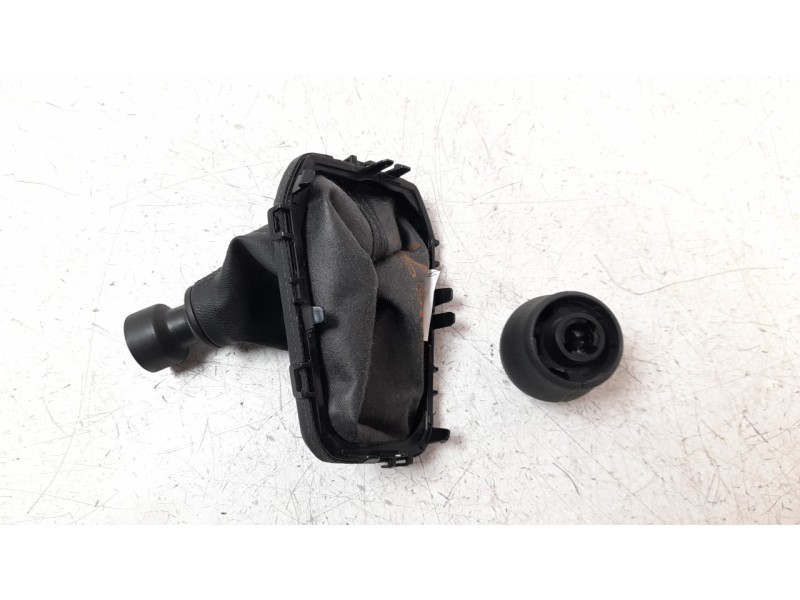 Recambio de pomo palanca cambio para renault clio v 1.5 blue dci diesel fap referencia OEM IAM 341025198R  