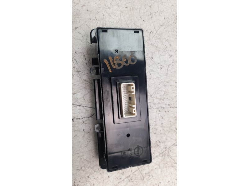 Recambio de modulo electronico para ssangyong rexton limited 4x4 referencia OEM IAM 8565036340  