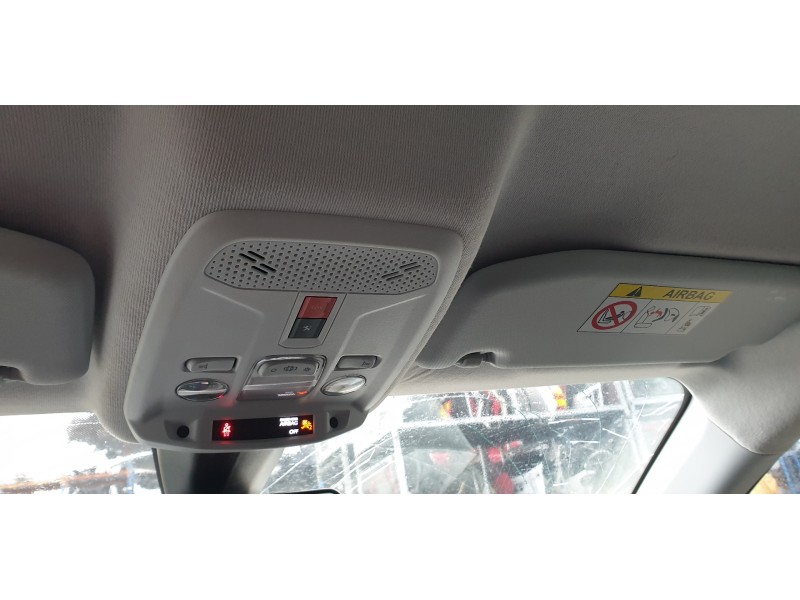 Recambio de luz interior para peugeot 208 (p2) 1.2 puretech referencia OEM IAM 9823297880  