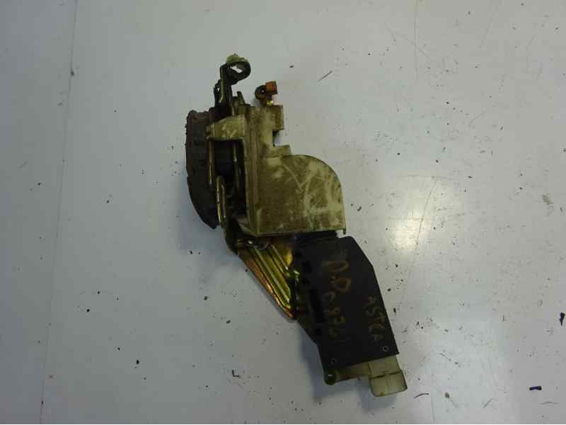 Recambio de cerradura puerta delantera derecha para opel astra f berlina básico referencia OEM IAM 90493702  