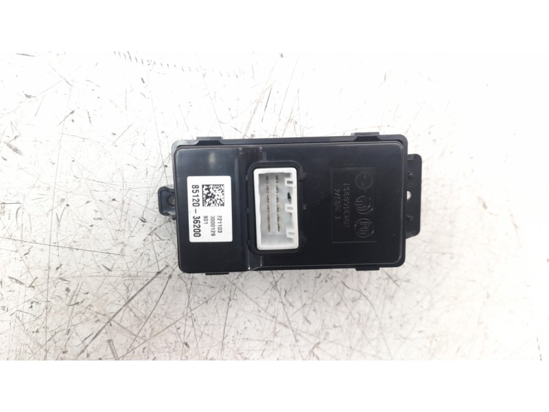 Recambio de interruptor para ssangyong rexton limited 4x4 referencia OEM IAM 8512036200  