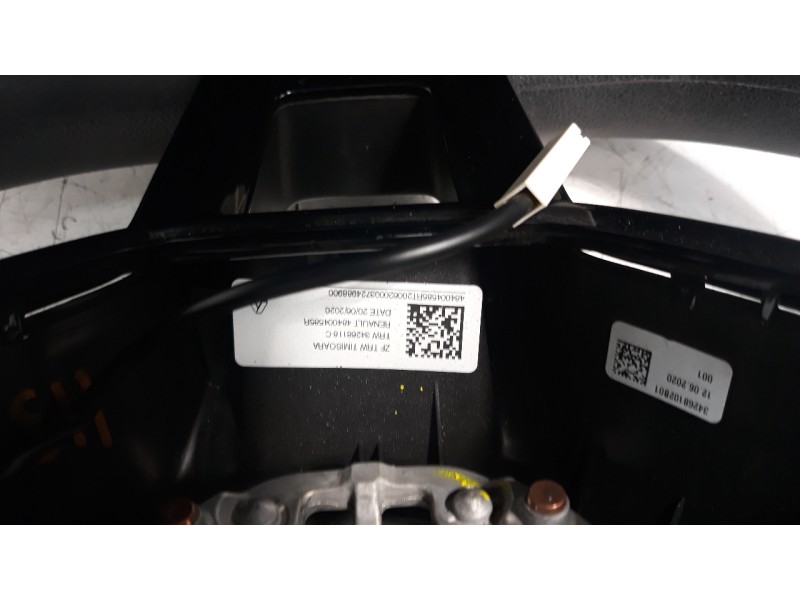 Recambio de volante para renault clio v 1.5 blue dci diesel fap referencia OEM IAM 484004585R  