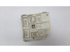 Recambio de caja reles / fusibles para toyota rav 4 (a2) 1.8 16v cat referencia OEM IAM 8272142020   2