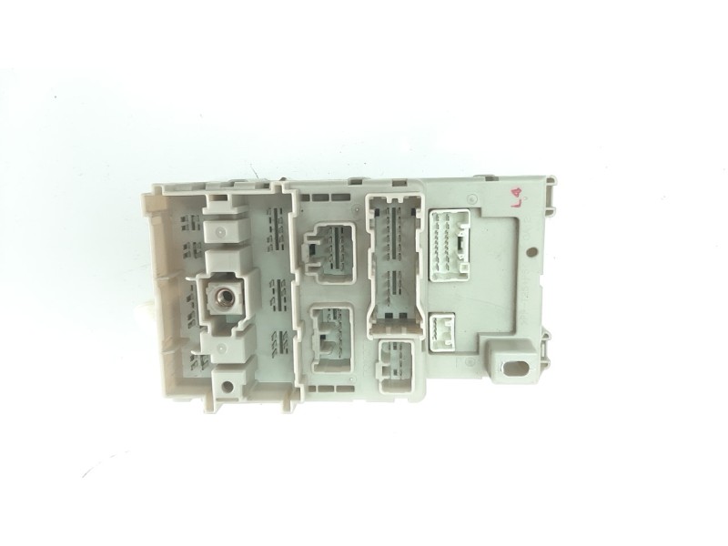 Recambio de caja reles / fusibles para toyota rav 4 (a2) 1.8 16v cat referencia OEM IAM 8273142010  