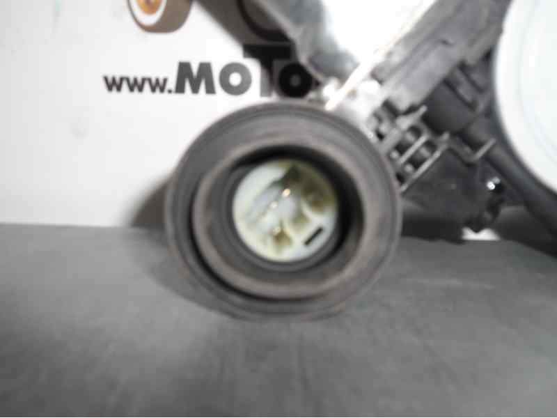 Recambio de elevalunas trasero izquierdo para toyota auris luna referencia OEM IAM 857100D100  